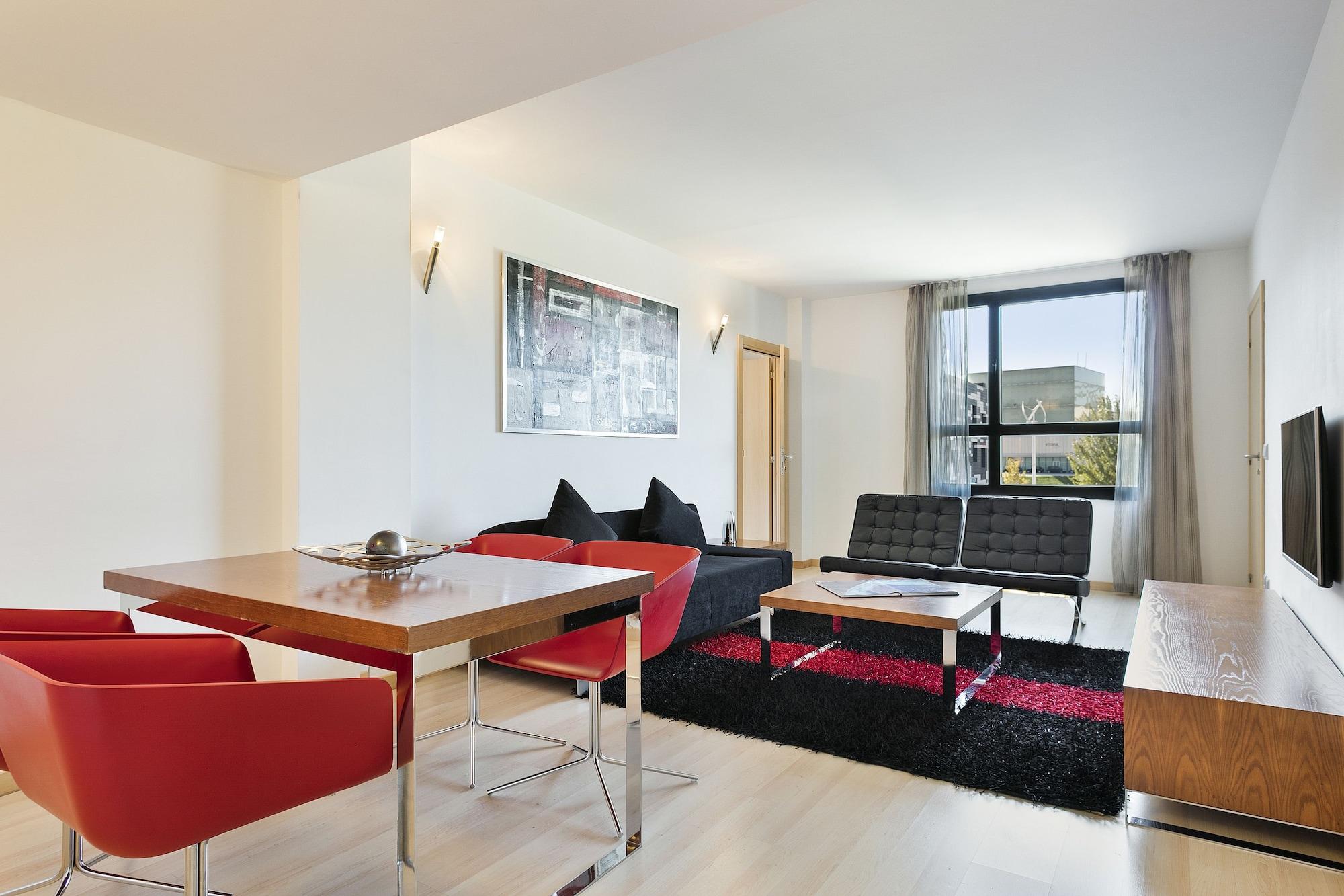 Hotel Zentral Ave Сарагоса Екстериор снимка