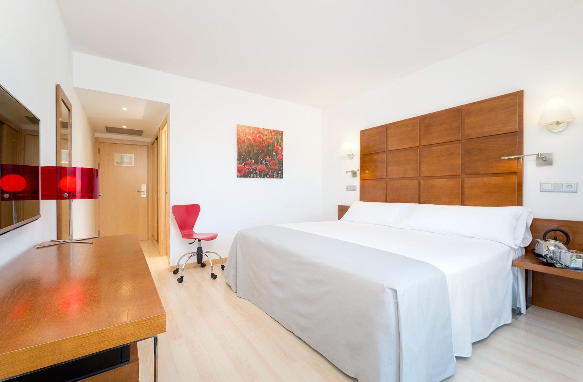 Hotel Zentral Ave Сарагоса Екстериор снимка
