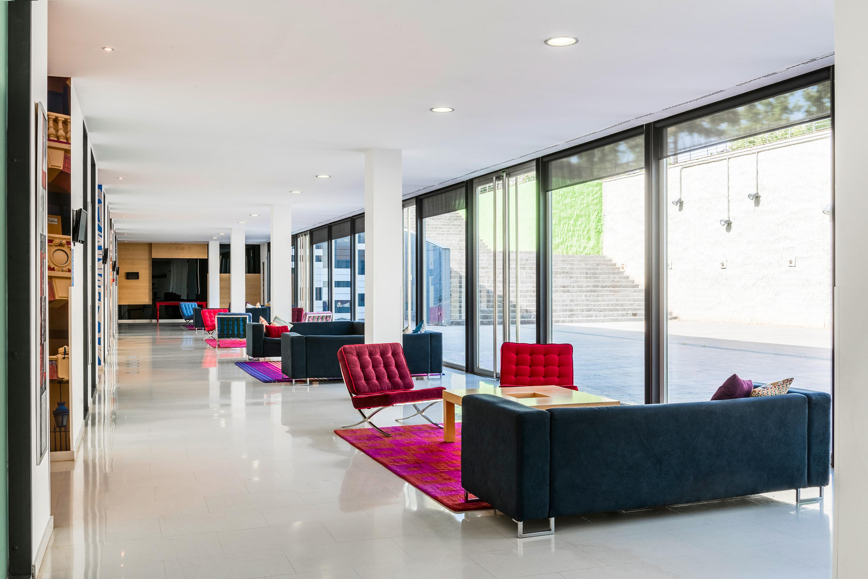 Hotel Zentral Ave Сарагоса Екстериор снимка