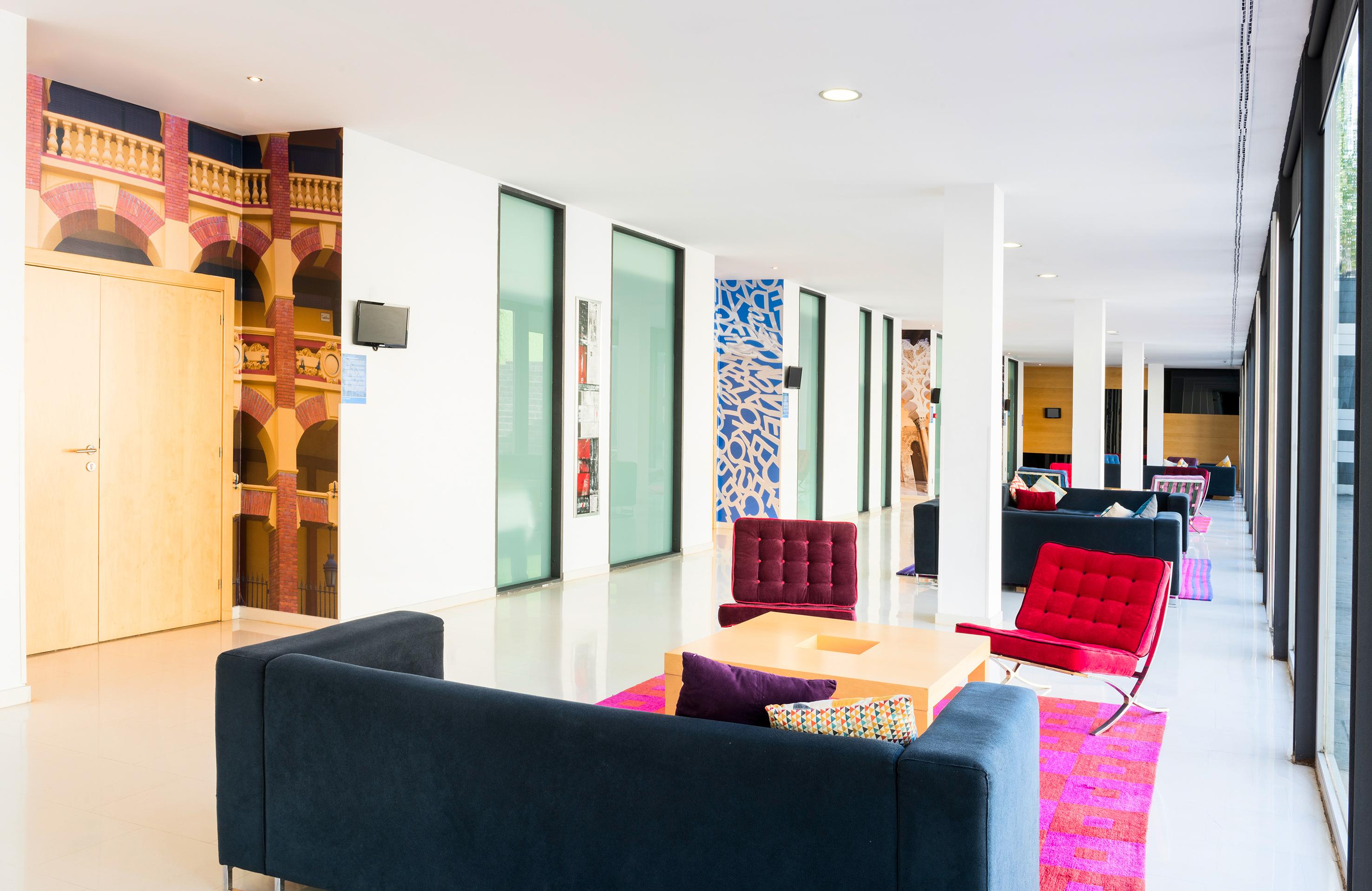 Hotel Zentral Ave Сарагоса Екстериор снимка