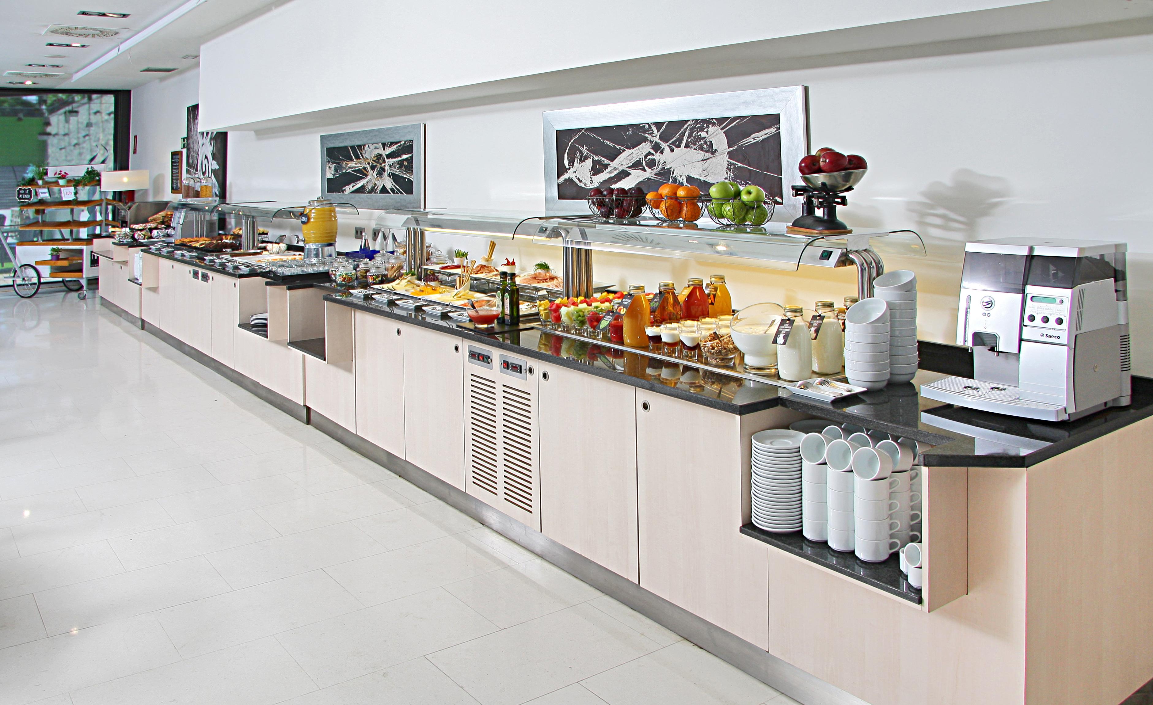 Hotel Zentral Ave Сарагоса Екстериор снимка