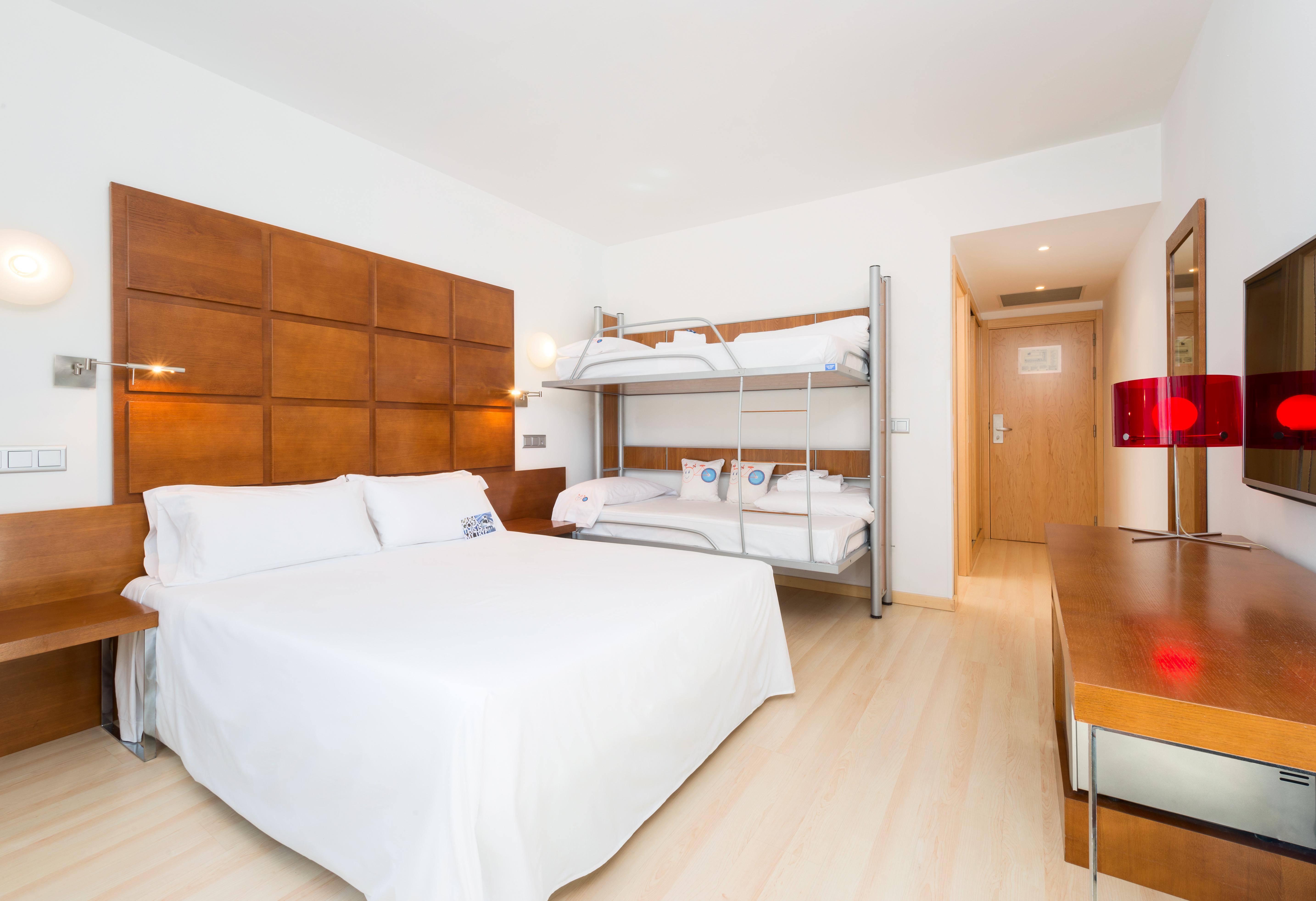 Hotel Zentral Ave Сарагоса Екстериор снимка