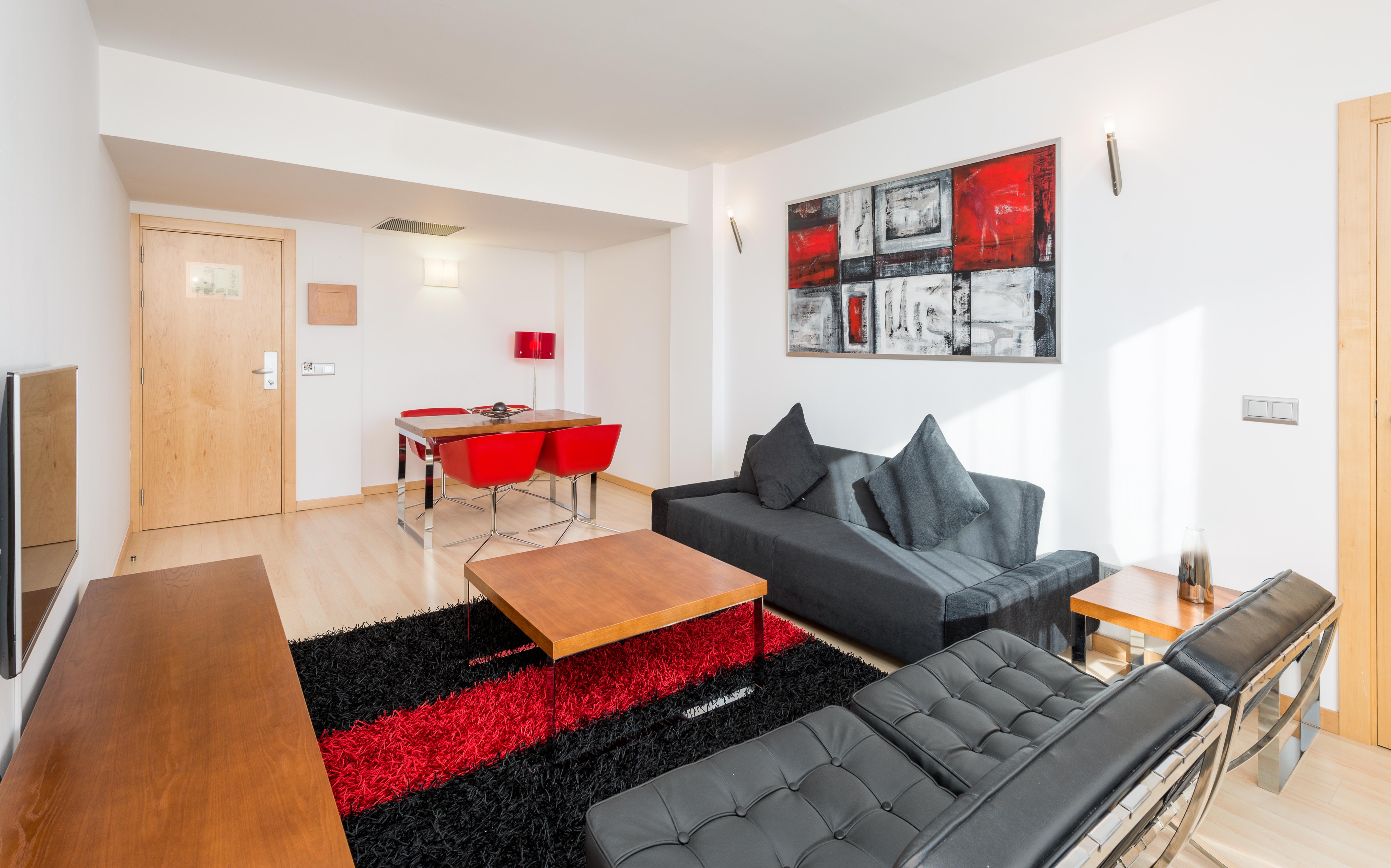 Hotel Zentral Ave Сарагоса Екстериор снимка