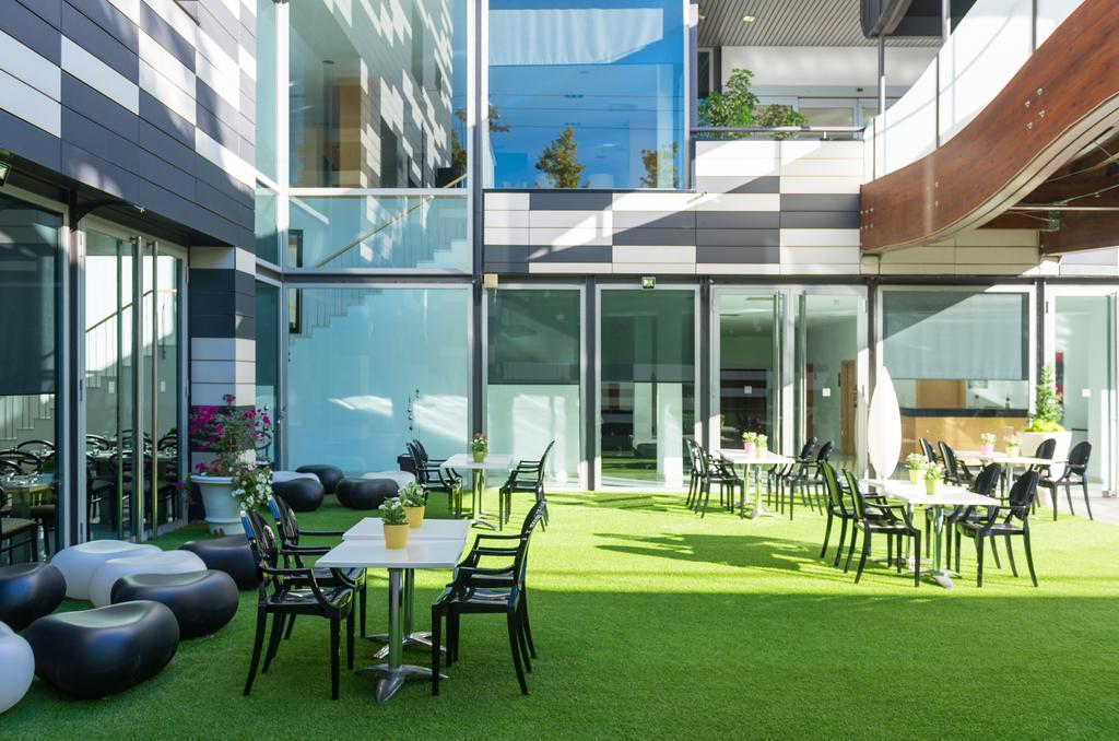 Hotel Zentral Ave Сарагоса Екстериор снимка