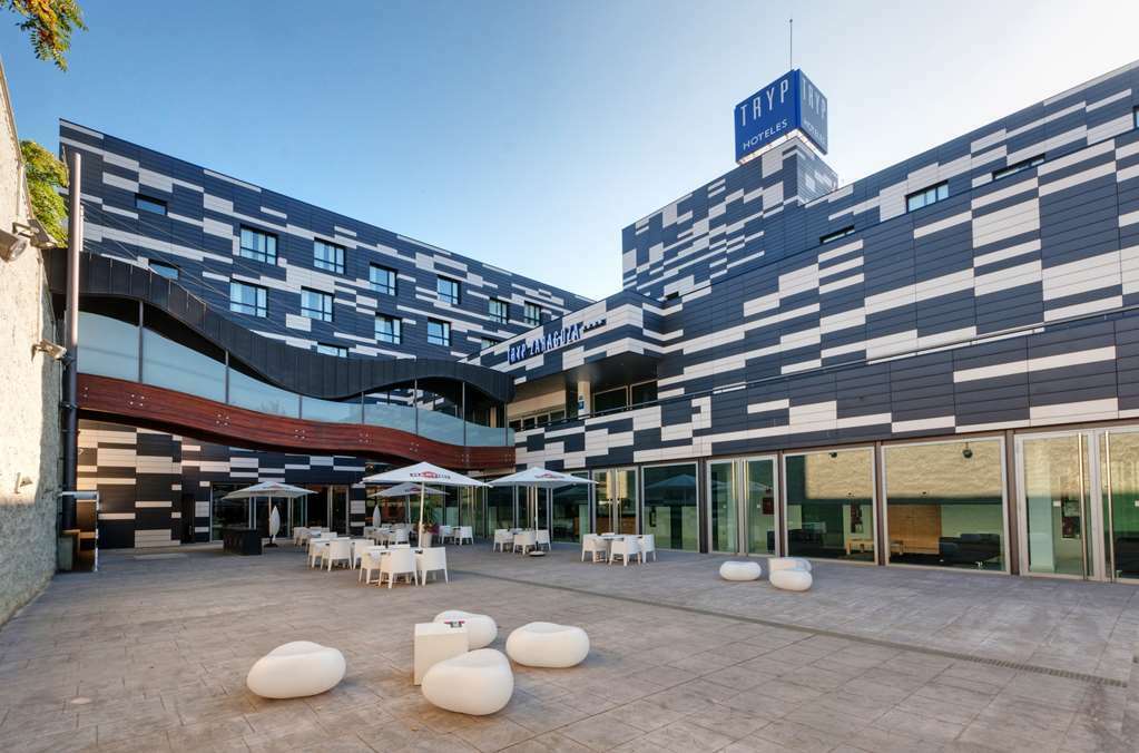 Hotel Zentral Ave Сарагоса Екстериор снимка
